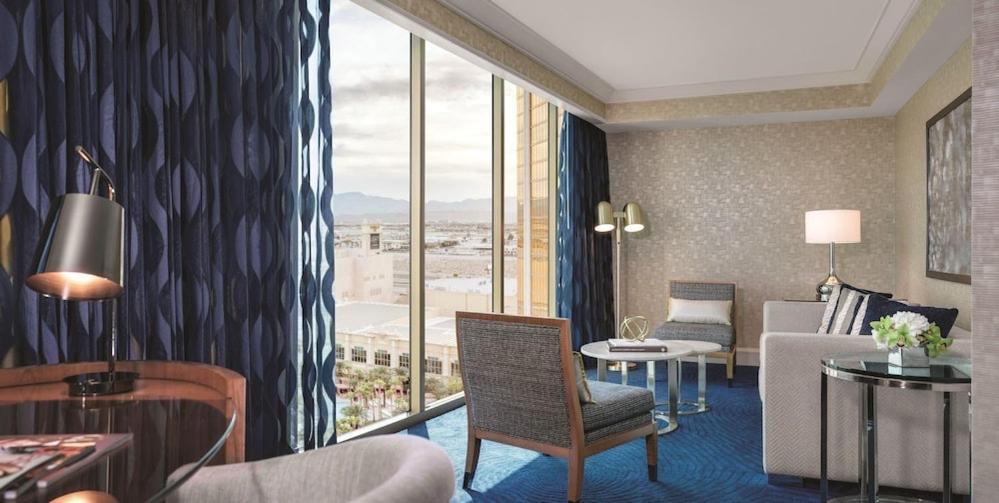 Mandalay Bay Resort And Casino By Suiteness 라스베이거스 객실 사진