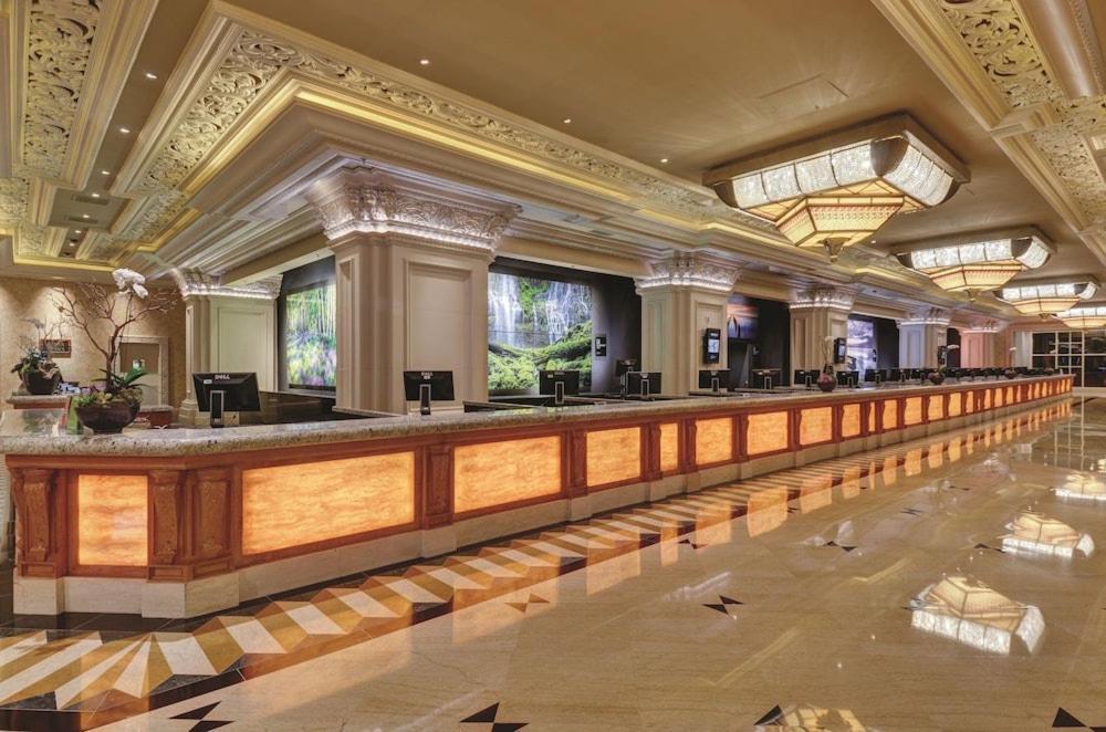 Mandalay Bay Resort And Casino By Suiteness 라스베이거스 외부 사진